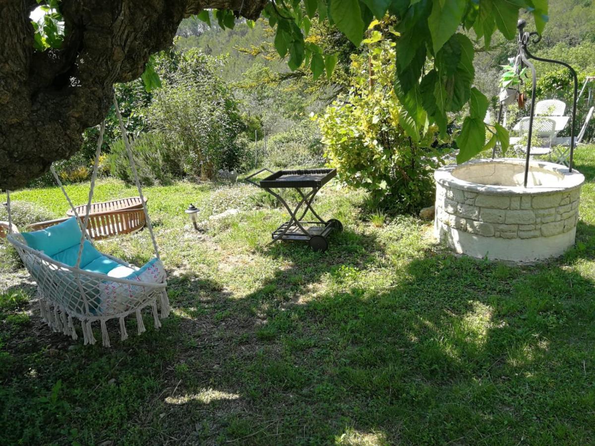 Bastide Provençale Les Mûriers d'Engaspaty Seillans Extérieur photo