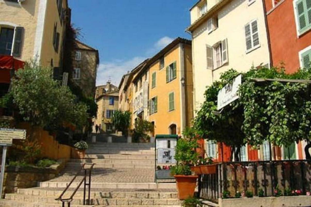 Bastide Provençale Les Mûriers d'Engaspaty Seillans Extérieur photo